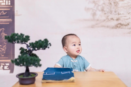 嘉鱼1岁宝宝能喝酸奶吗 嘉鱼1岁宝宝能喝酸奶吗